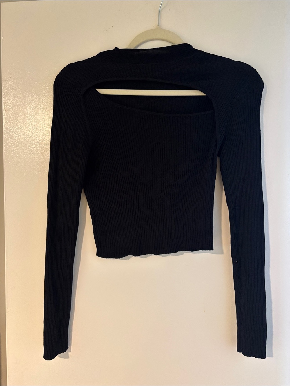 Babaton Black Ribbed Long-Sleeve Top with Back Cutout
